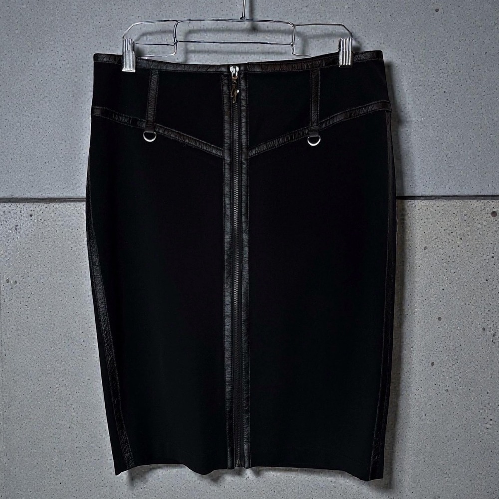Guess Skirt with Faux Leather Trim‎ Black size 26